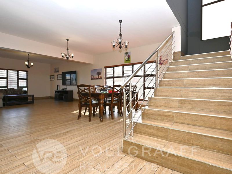 Spacious Double-Storey Family Home | Mile 4, Swakopmund - Photo 4