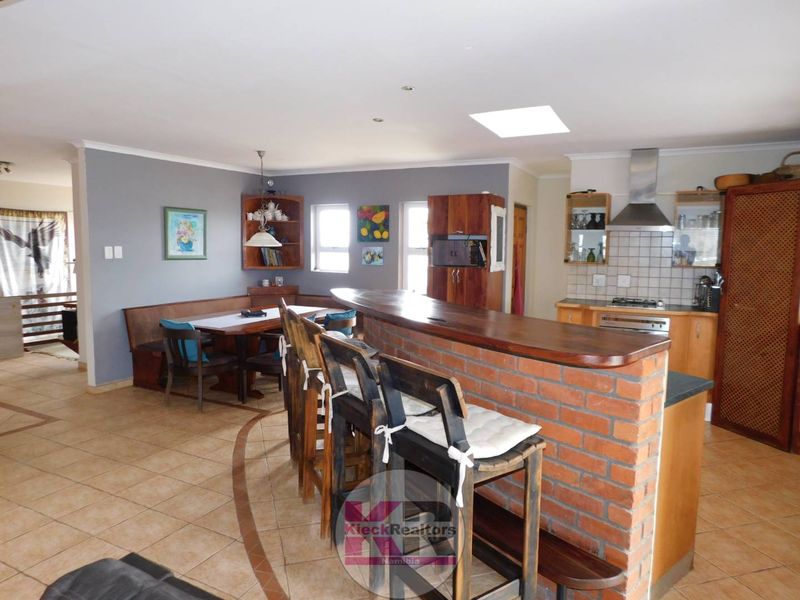 Perfect Coastal Family Home. Plus Flat as an added bonus. Walking distance to the beach. HENTIES BAY (Hentiesbaai) - Photo 9