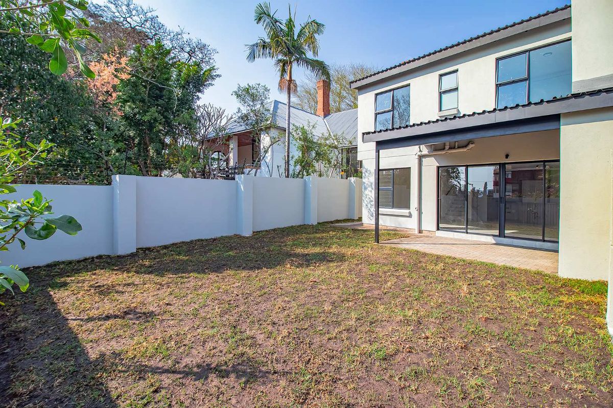 Brand New Townhouse in Muckleneuk for sale - Photo 2