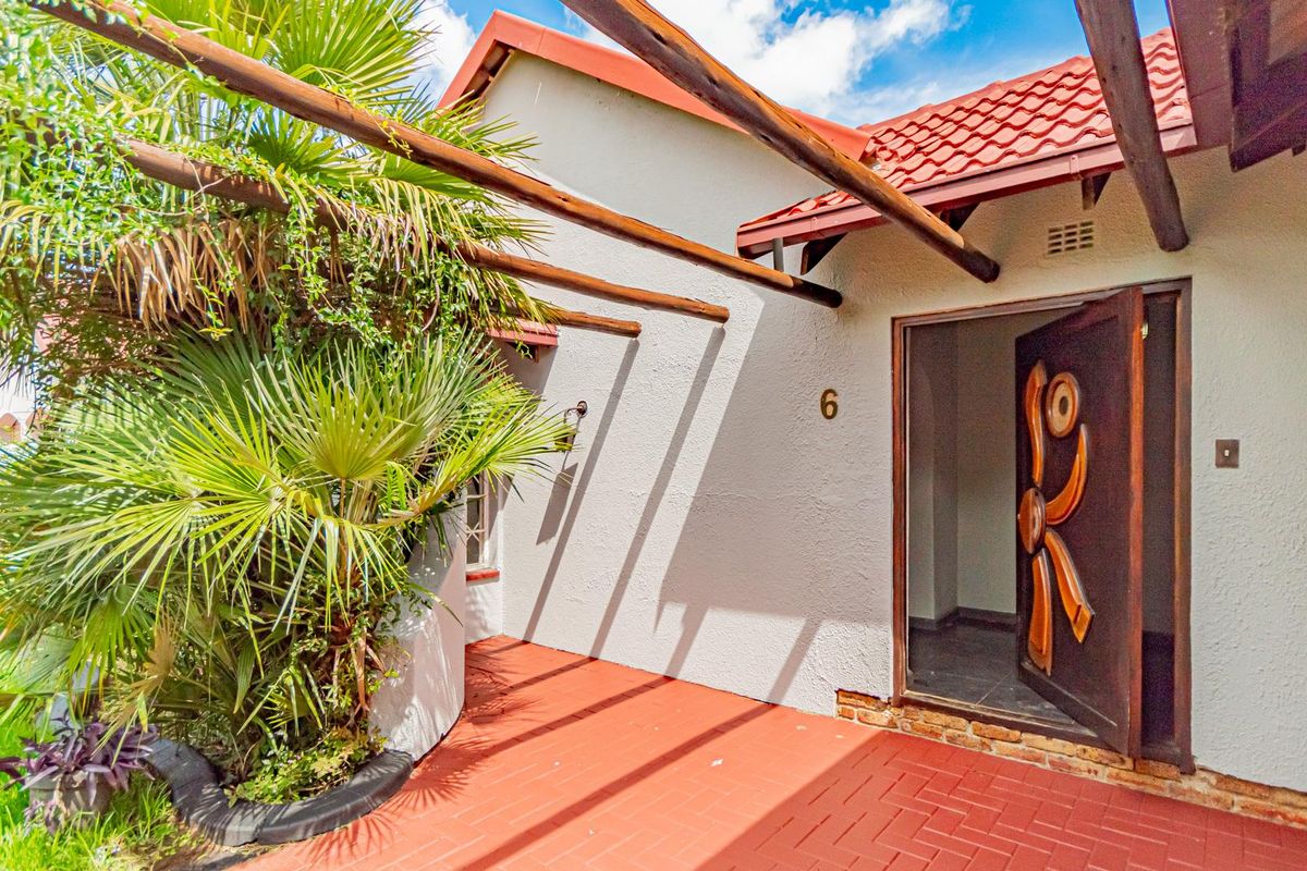 Family home for Sale - Photo 5