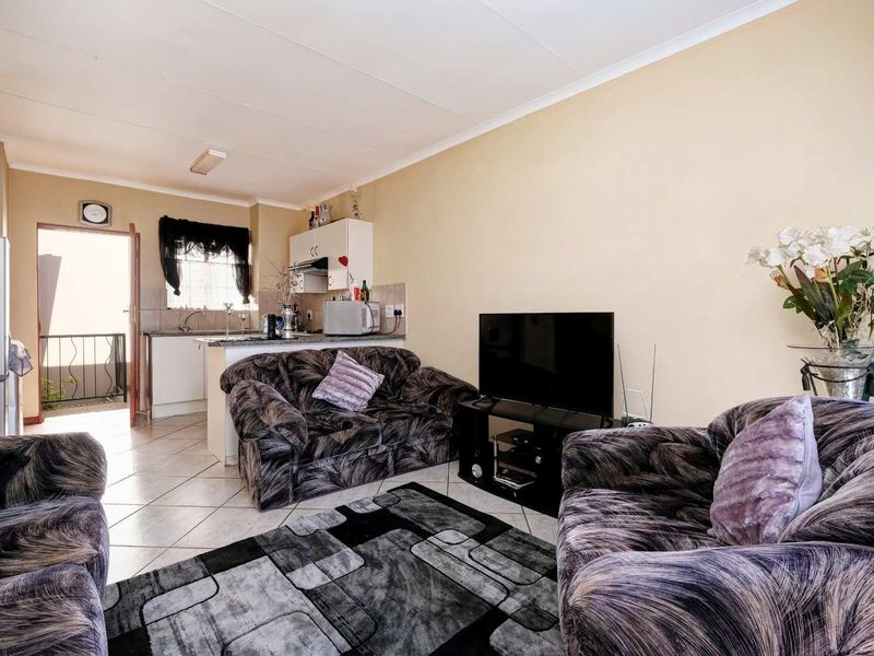 Calling All Investors and First Home Owners! - Photo 5