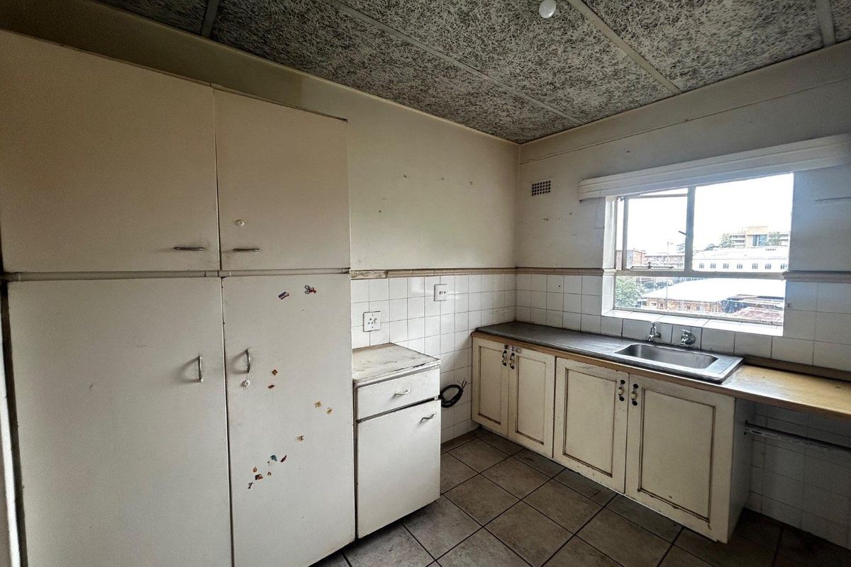 Live Where Everything Connects!2-Bedroom Home With Pool & Play Area - Photo 2