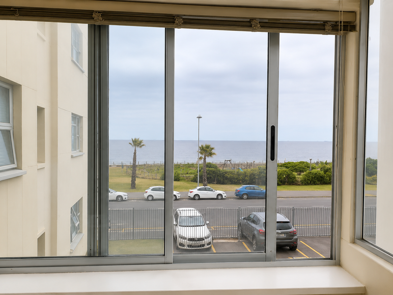 Spacious One-Bedroom Retirement Apartment with Ocean Views – Excellent Investment Opportunity - Photo 2