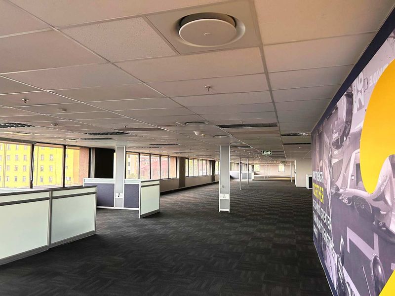 LIBRIDGE – Fourth Floor Office Space to Let | Ameshoff Street, Bramfontein, Johannesburg Secure a commanding business presence within LIBRIDGE - Photo 9