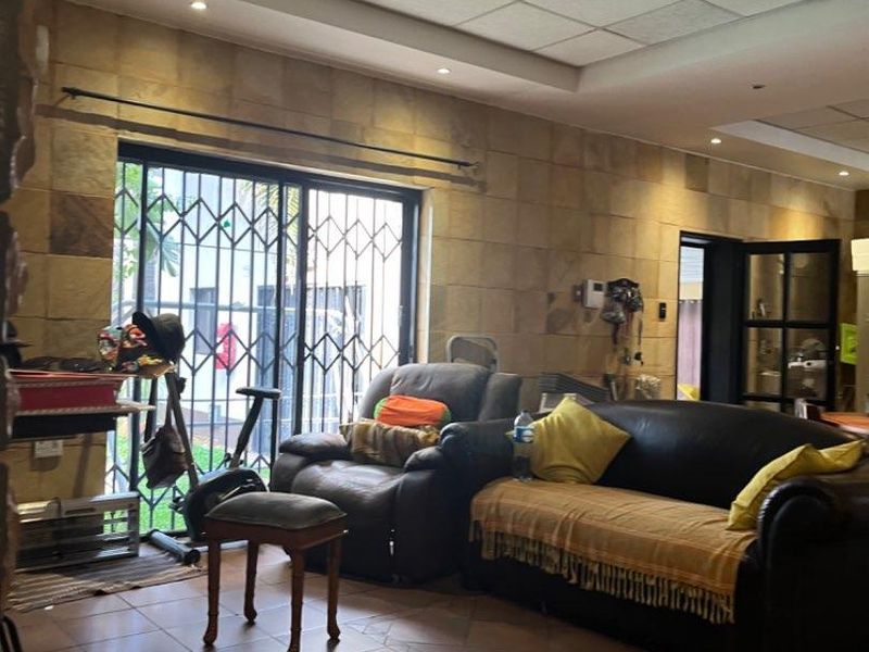 A perfectly well located property for sale. - Photo 6