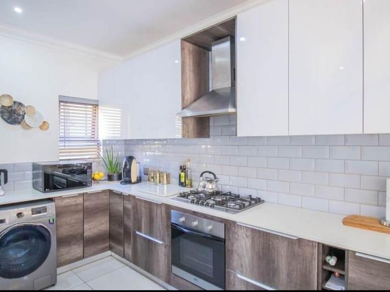 3 Bedroom House For Sale in Halfway Gardens - Photo 3