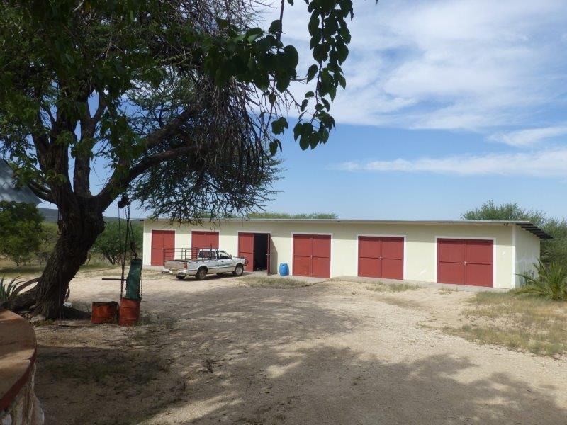 Farm for Sale – 5,500 ha in Otjizondjupa Region - Photo 6