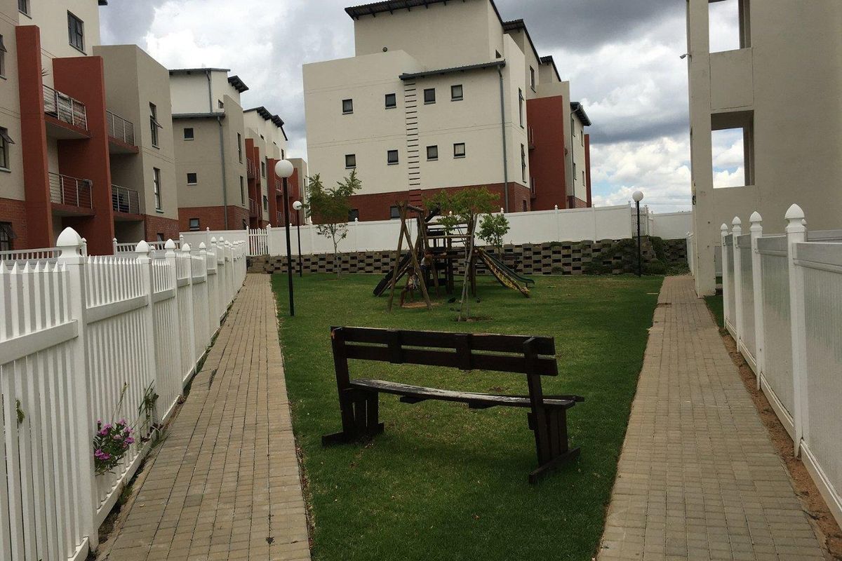 Morganwood Complex, Barbeque Downs, Midrand - Photo 3
