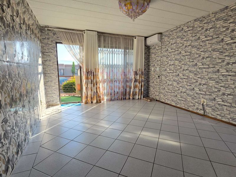 2 Bedroom Townhouse for Sale in Glenvista - Photo 5