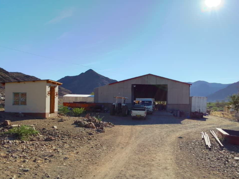 Irrigation farm located near Noordoewer with canal water available - Photo 10