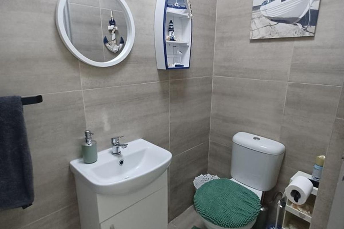 Family home - Photo 5