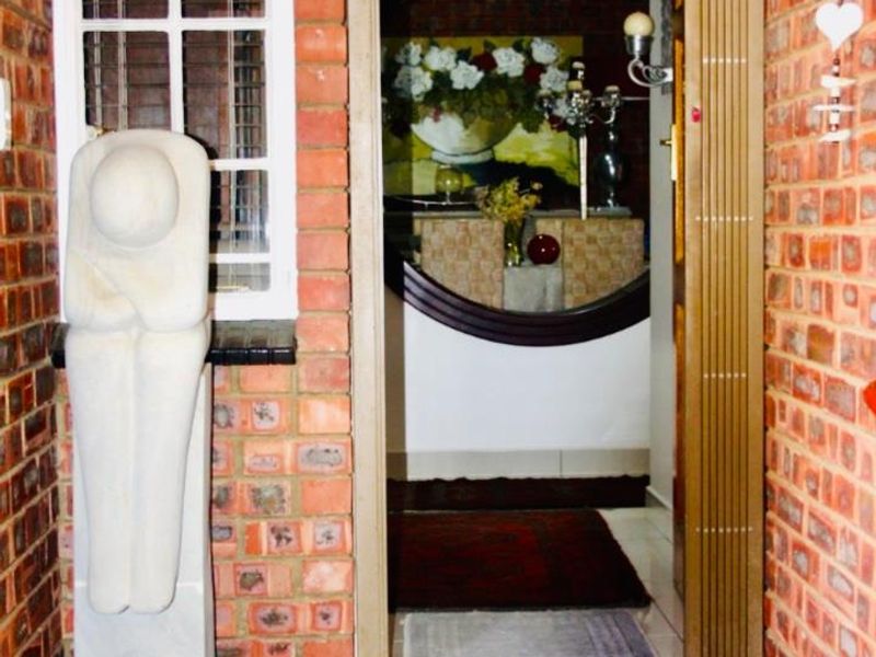 3 Bedroom Townhouse for sale in Vryheid - Photo 6