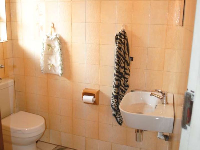 Fantastic offer, huge, huge, home and 10 rental apartments - Photo 5