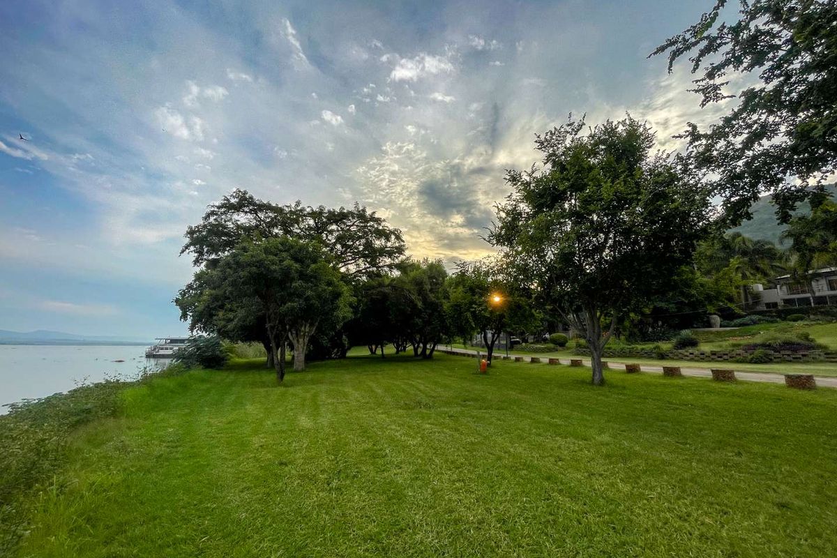 Your Perfect Spot Awaits in Kosmos Village—1,041m2 of Potential - Photo 2