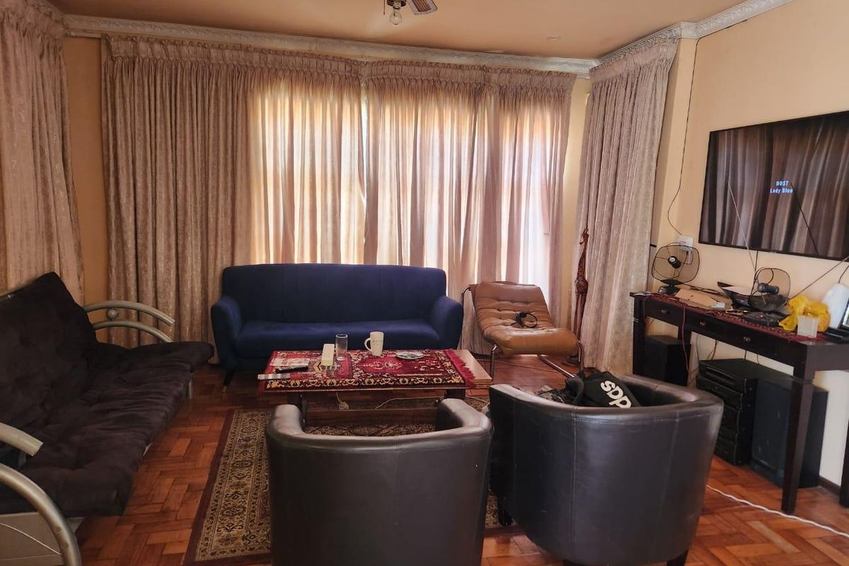Three Bedroom House for Sale in Mandalay - Photo 4
