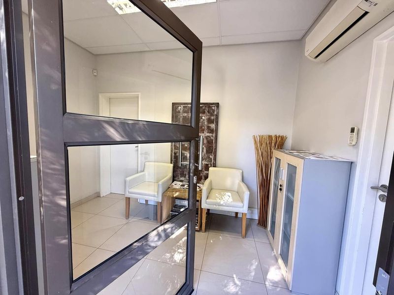 Office Space TO LET in Klein Windhoek - Photo 2