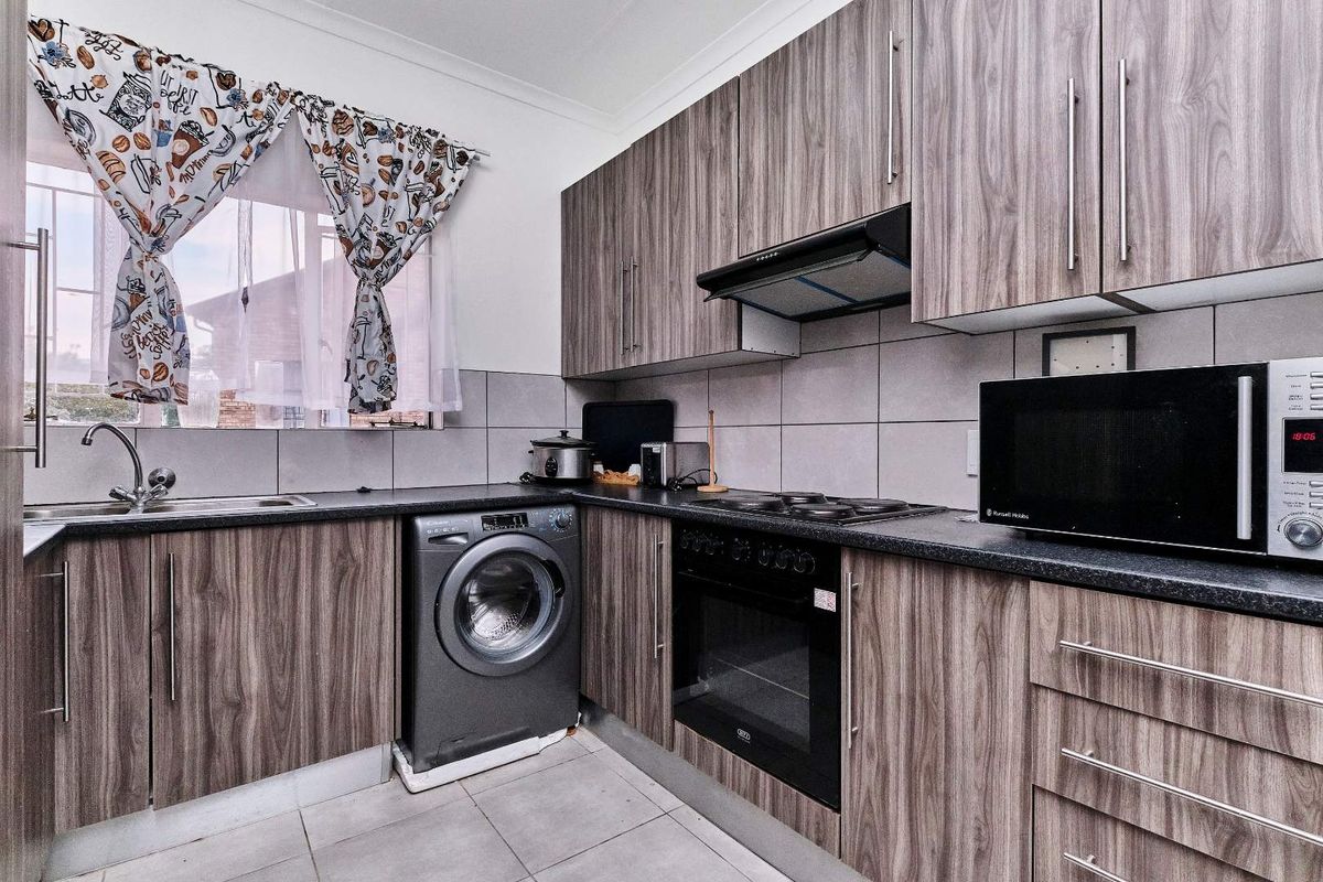 Calling All Investors and First Time Home Owners! - Photo 4