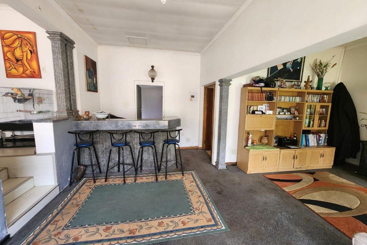 Spacious property in Verwoerdpark - Photo 5