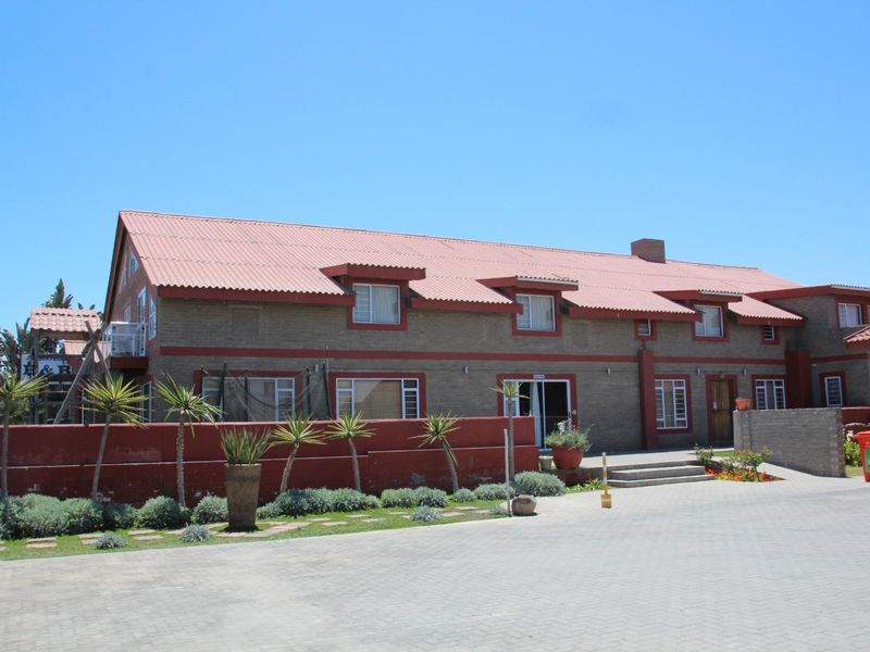 B&B GUEST HOUSE FOR SALE - SWAKOPMUND - Photo 4