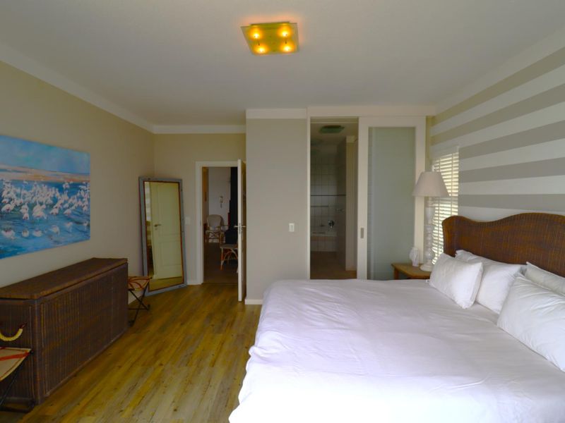Seafront Fully Furnished Apartment for Rent - Swakopmund Centre - Photo 5