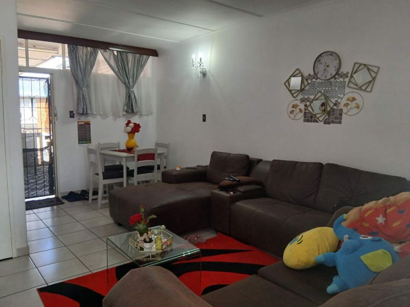 2 Bedroom unit for Rental in Marlands Germiston - Photo 4