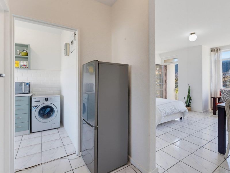 Prime City Investment with exceptional views and Airbnb Potential - Photo 10