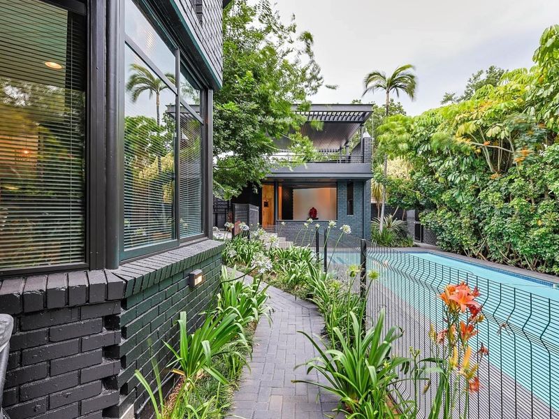 6 Bedroom For Sale - Photo 10