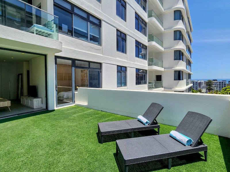 Turnkey apartment with extra large terrace and Ocean views - Airbnb friendly - Photo 10