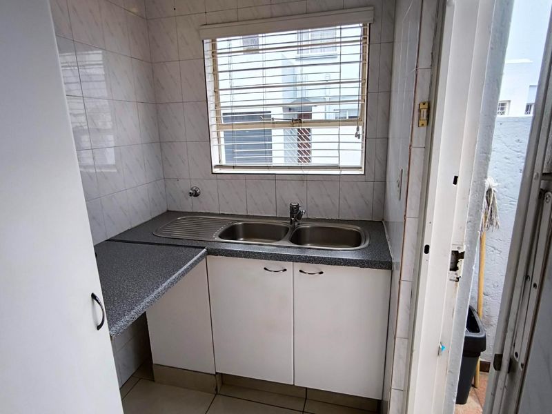 Charming Pet Friendly 3-Bedroom Townhouse for Sale in the Heart of Brackenhurst!!! - Photo 10