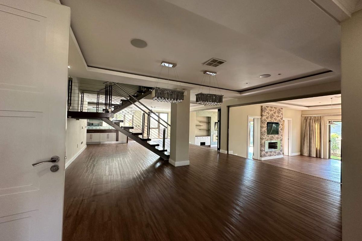 Elegant Family Home Designed for Modern Living & Effortless Entertaining - Photo 3
