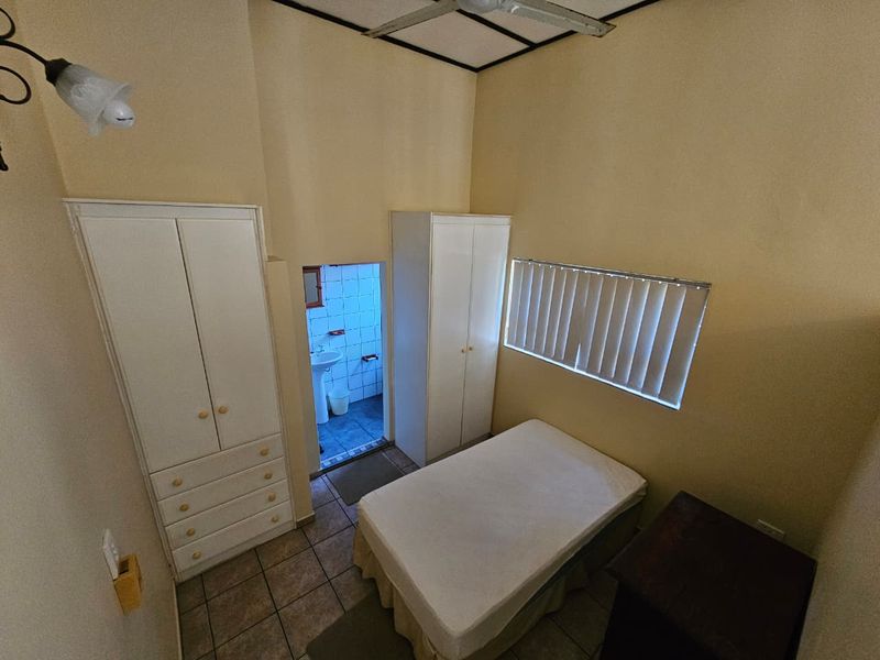 Compact 1-Bedroom Unit in Meer En See, Richards Bay - Photo 4