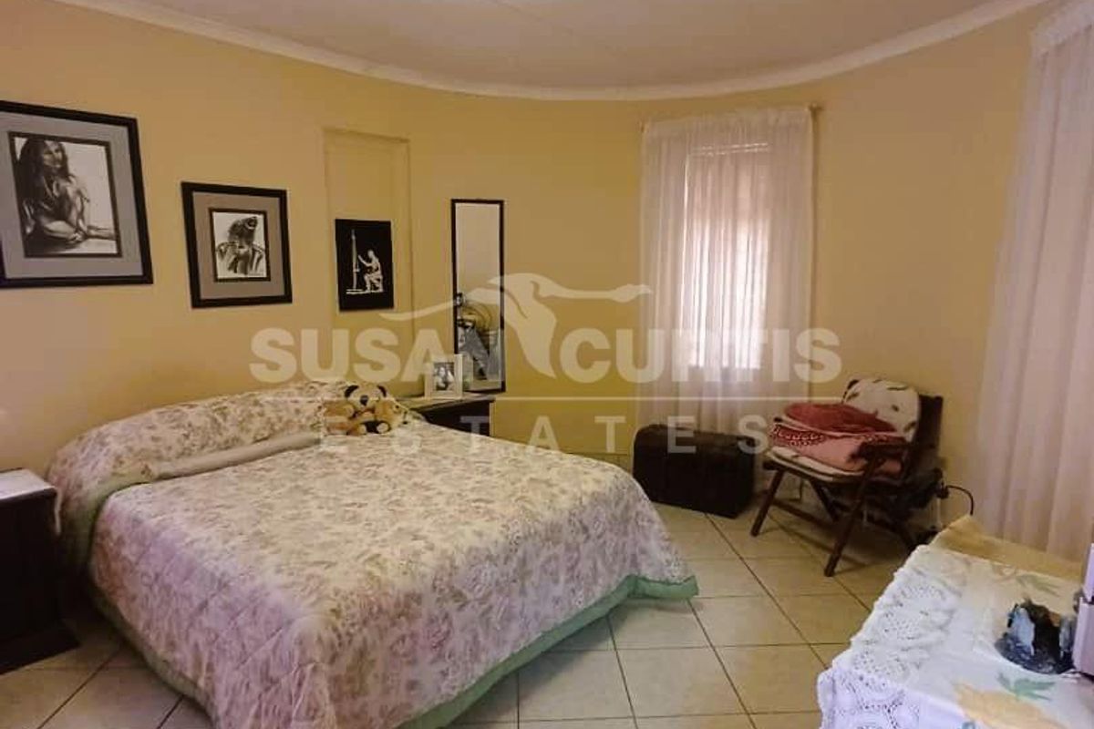 Beautiful unit in Retirement Village - Photo 3