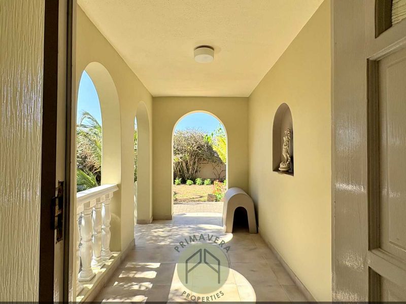 4 Bedroom Double-Storey House With 5 Flats For Sale in Hage Heights, Swakopmund - Photo 5