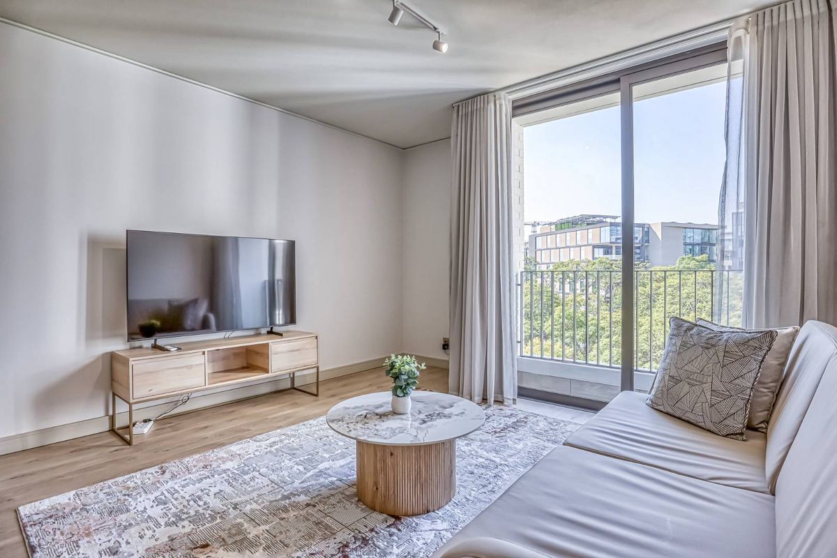 EXECUTIVE FULLY FURNISHED  2 BED APARTMENT AT ONE ROSEBANK - Photo 3