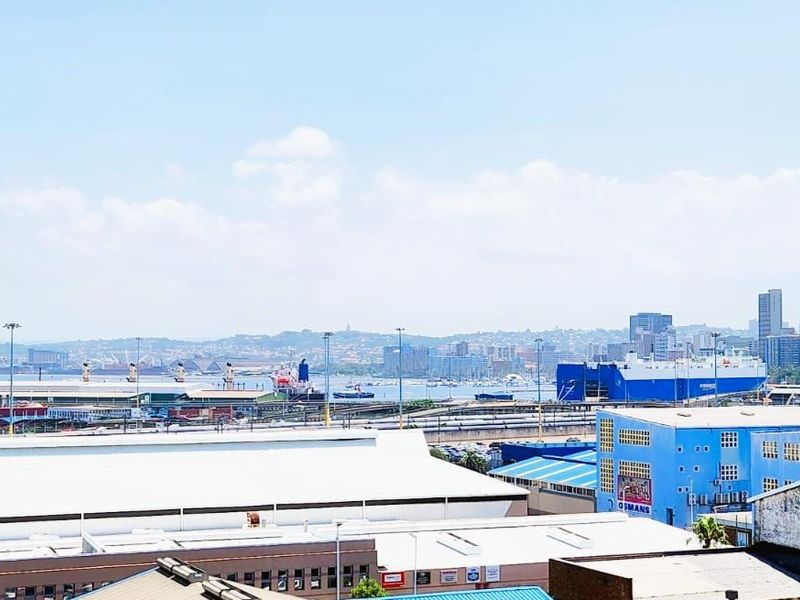 Lock up and go - South Beach Apartment - Photo 10