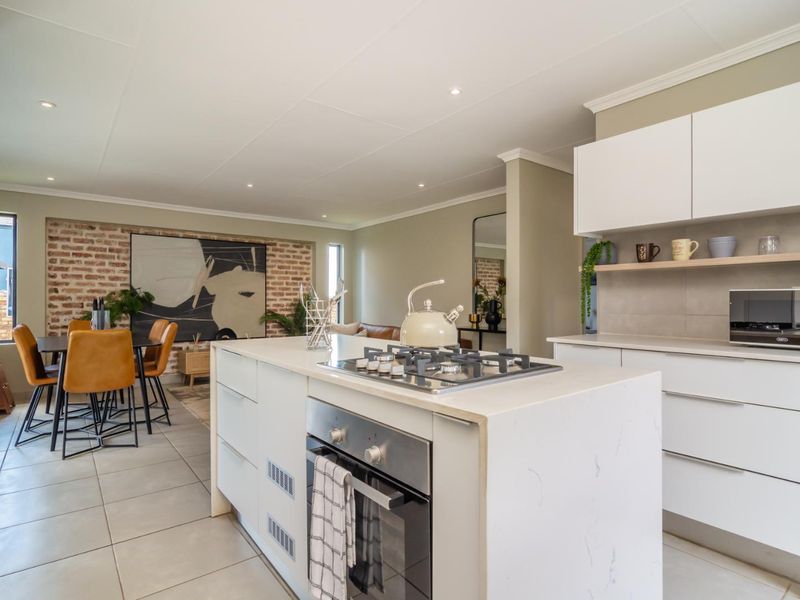Stunning 142 m2 3-Bedroom Home in Lion Pride Lifestyle Estate - Photo 9