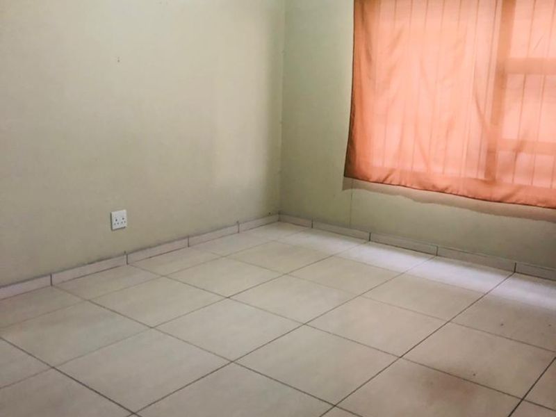 Beautiful Freestanding House For Sale in Ekuku, Oshakati - Photo 3