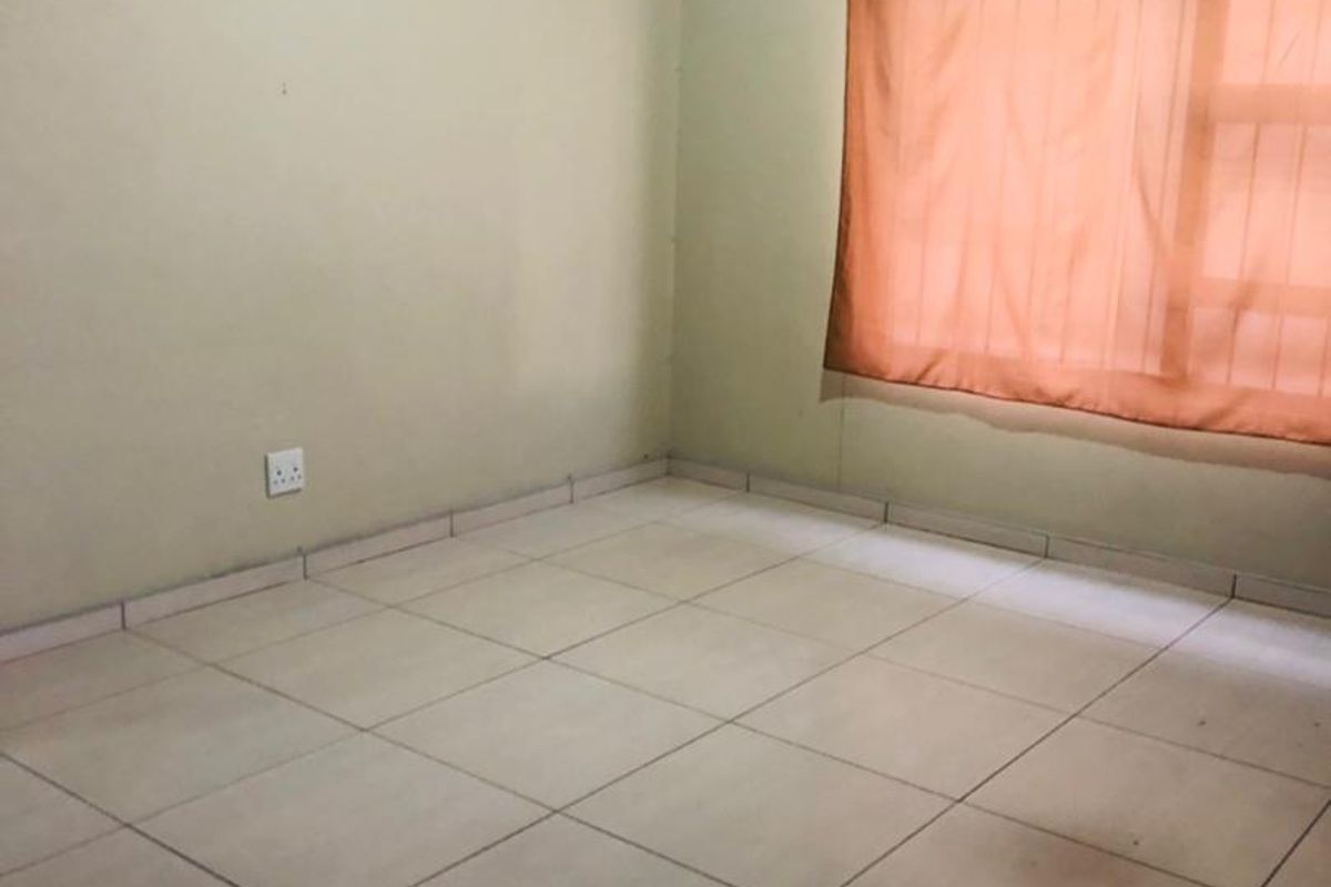 Beautiful Freestanding House For Sale in Ekuku, Oshakati - Photo 3