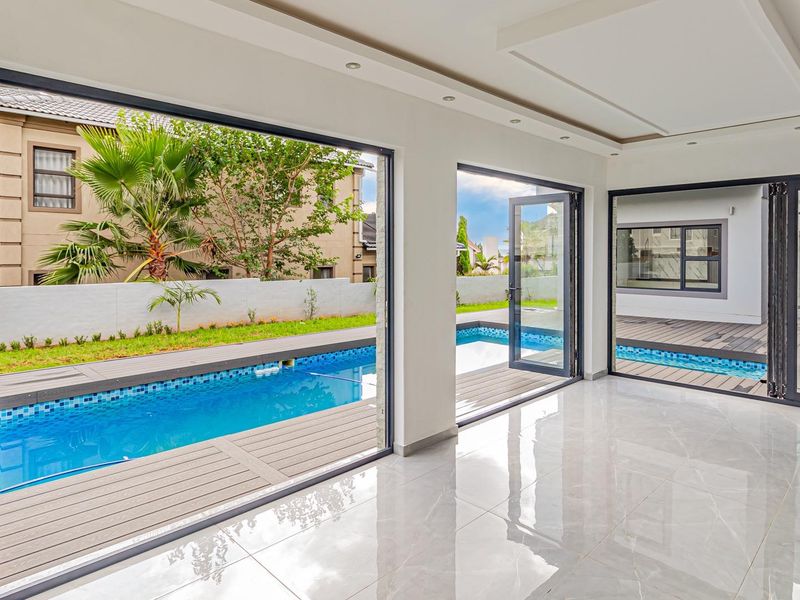 Stunning Newly Built 5-Bedroom Dream Home with Modern Luxury and Space. - Photo 10