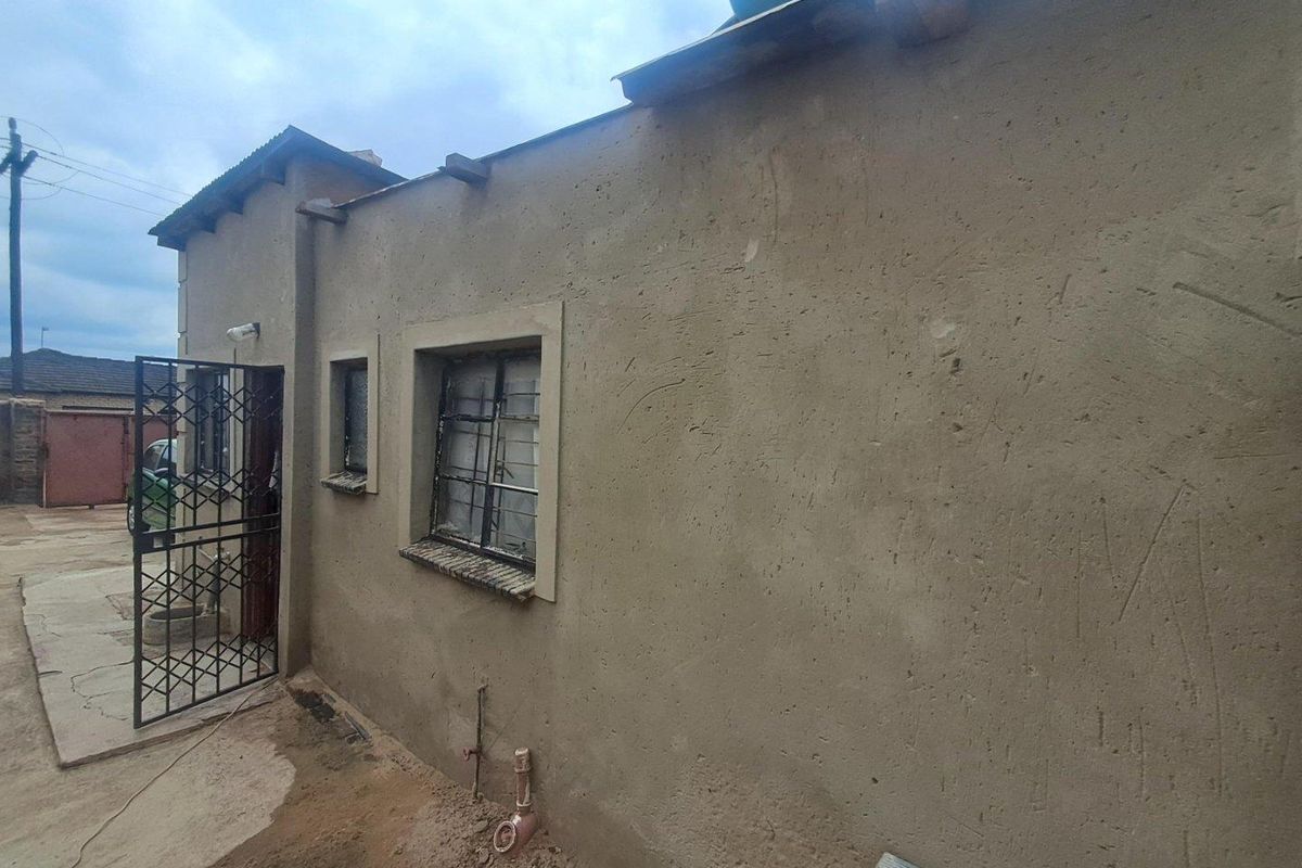 Family House In Ivory Park - Photo 5