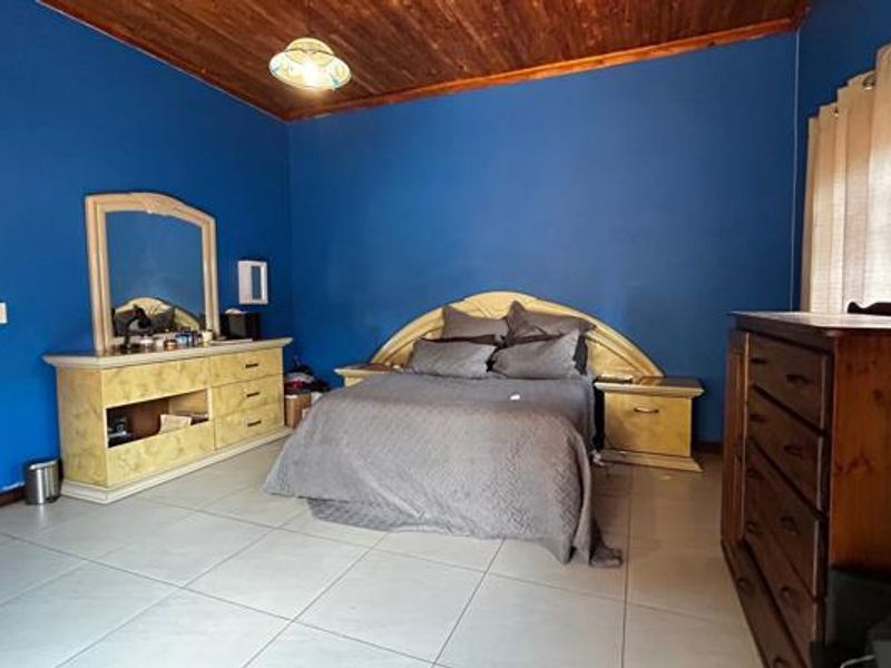 Grab this beautiful house - Photo 10