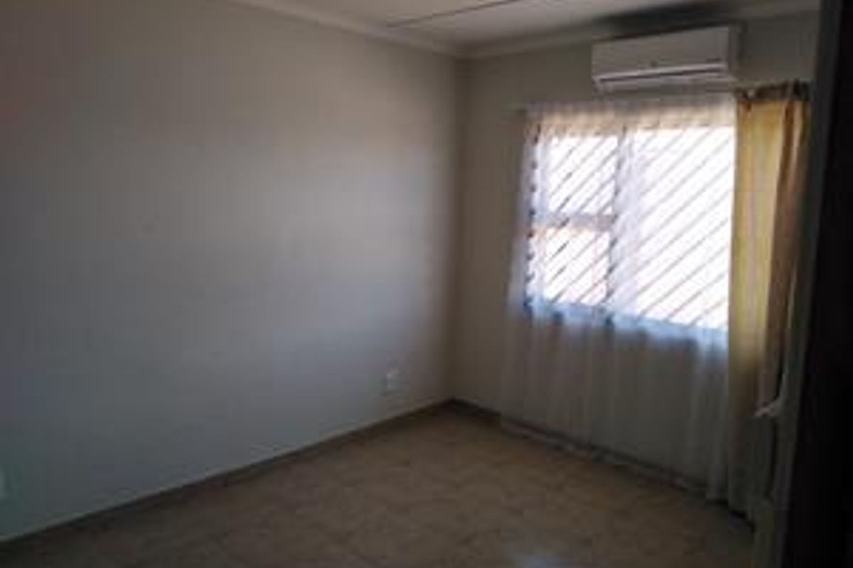 2 Bedroom with Full bathroom House for Sale - Photo 5