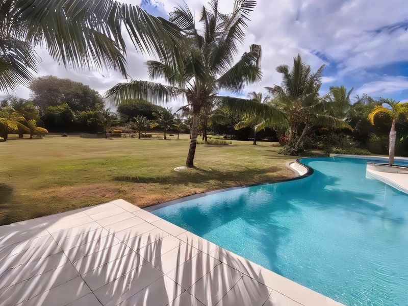 ANAHITA: A LUXURIOUS FIVE-BEDROOM GOLF COURSE VILLA WITH ENSUITE BATHROOMS - YOUR DREAM LIFESTYLE & A RENTAL YIELD AWAITS - Photo 2