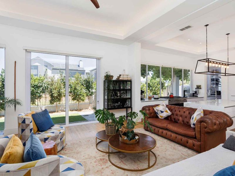 A Stylish Winelands Home with Character and Premium Finishes on Val de Vie Estate - Photo 10