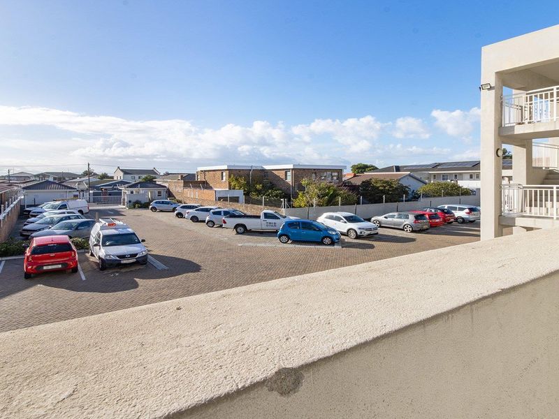 Neat & Practical 2-Bedroom Apartment for Sale - Photo 3