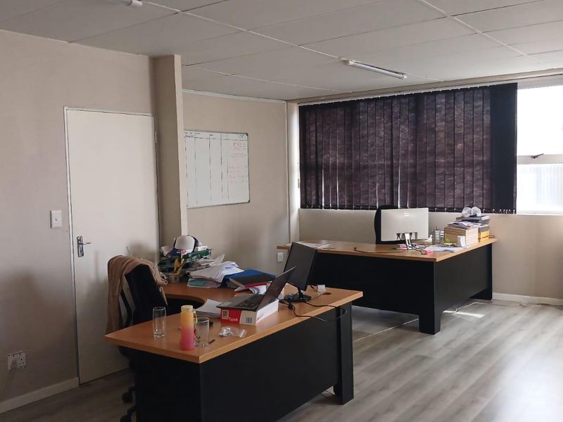 Well-Located Industrial Unit To Let in Royal Cape Park, Ottery - Photo 6