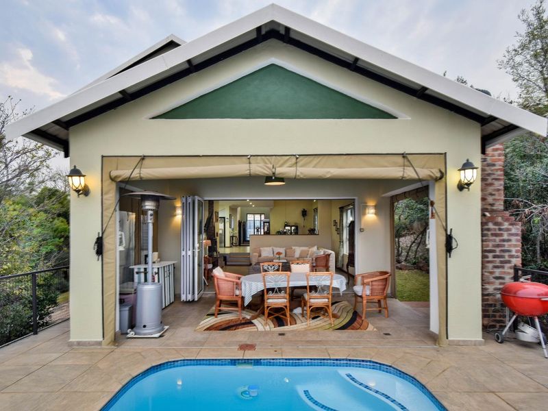 Unique and Bespoke Home with uninterrupted views. - Photo 6