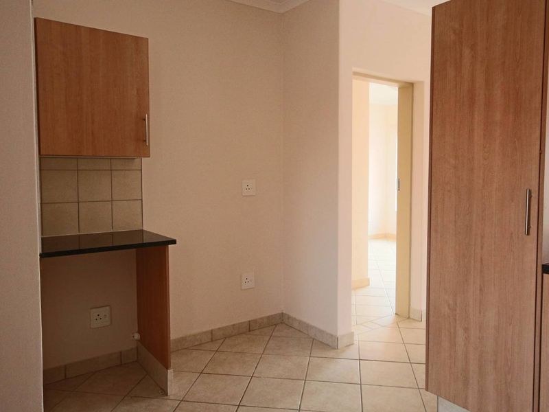 Modern ground floor 3 Bedroom! - Photo 3