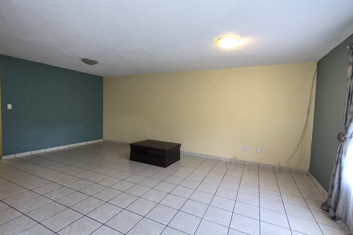 3 BEDS , 2 BATHROOMS FOR SALE IN NORKEM PARK - Photo 5