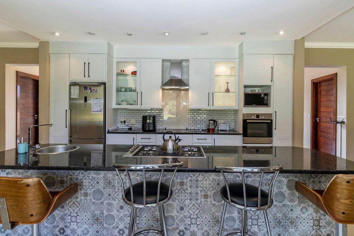 Stunning family home - Photo 2